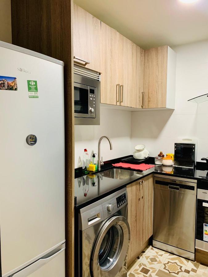 Piso Recien Reformado Y Con Buena Ubicacion Apartment Oviedo Ngoại thất bức ảnh
