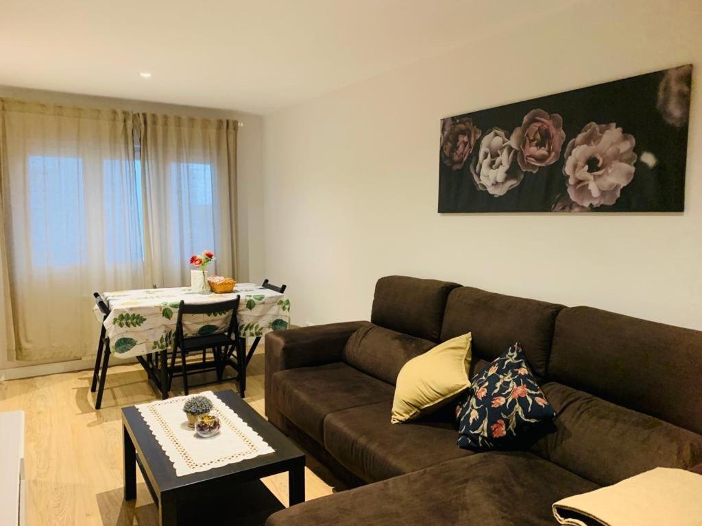 Piso Recien Reformado Y Con Buena Ubicacion Apartment Oviedo Ngoại thất bức ảnh